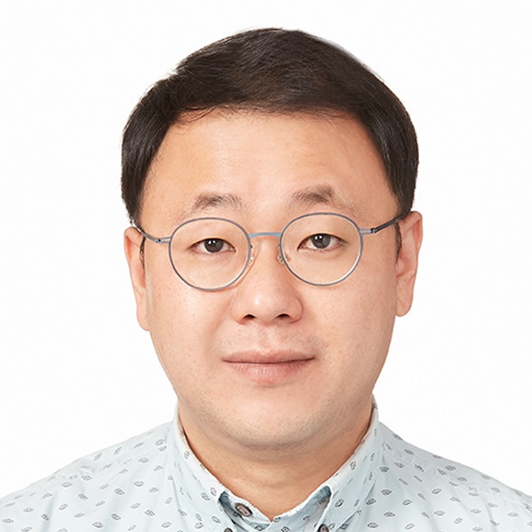 Park, Jinhyung Associate Professor