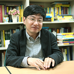 Lee, Yongnam Professor