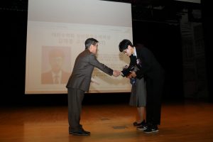 한상근 교수, 서동엽 교수, 김재훈 교수, 대한수학회로부터 상 받아